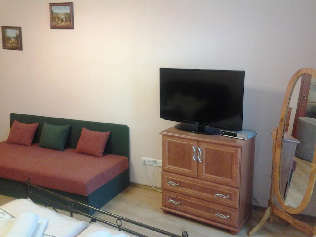 U Tri Jehnatek Apartment Karlovy Vary Room photo