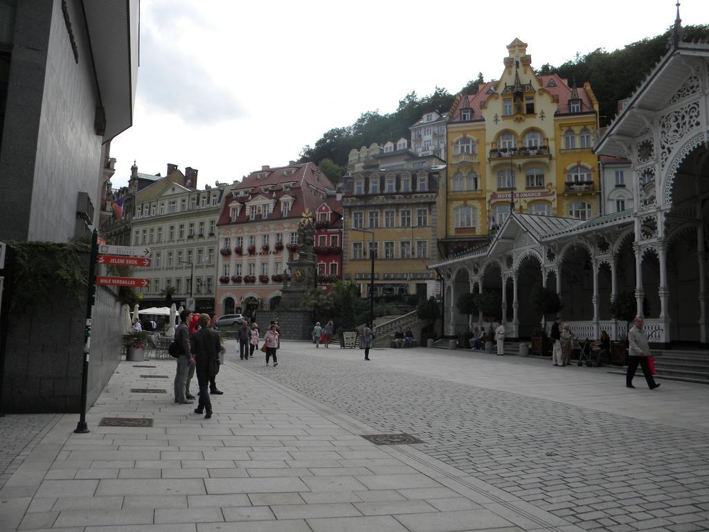 U Tri Jehnatek Apartment Karlovy Vary Exterior photo